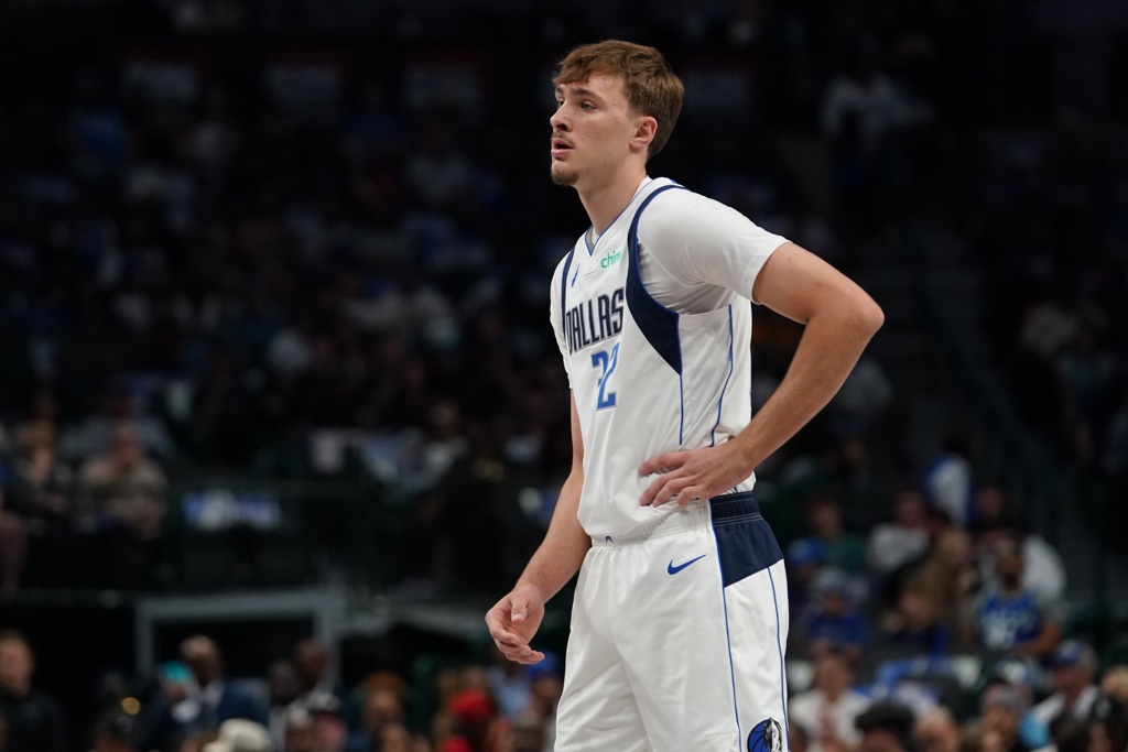 早在去年的美国男篮训练营时期 弗拉格就已经是NBA球员了 早在去年的美国男篮训练营时期 弗拉格就已经是NBA球员了